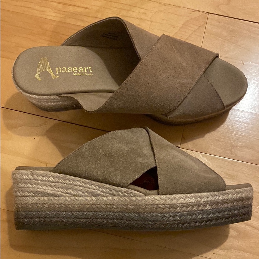 Women's Taupe Espadrille Platform Sandals